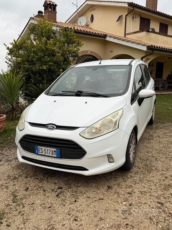 Usata Ford B-MAX Business Edition 95 CV (69 kW) 2014 Bianco Monovolume