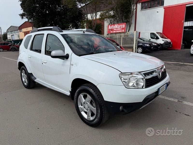 Usata Dacia Duster Lauréate 110 CV (80 kW) 2010 Bianco SUV