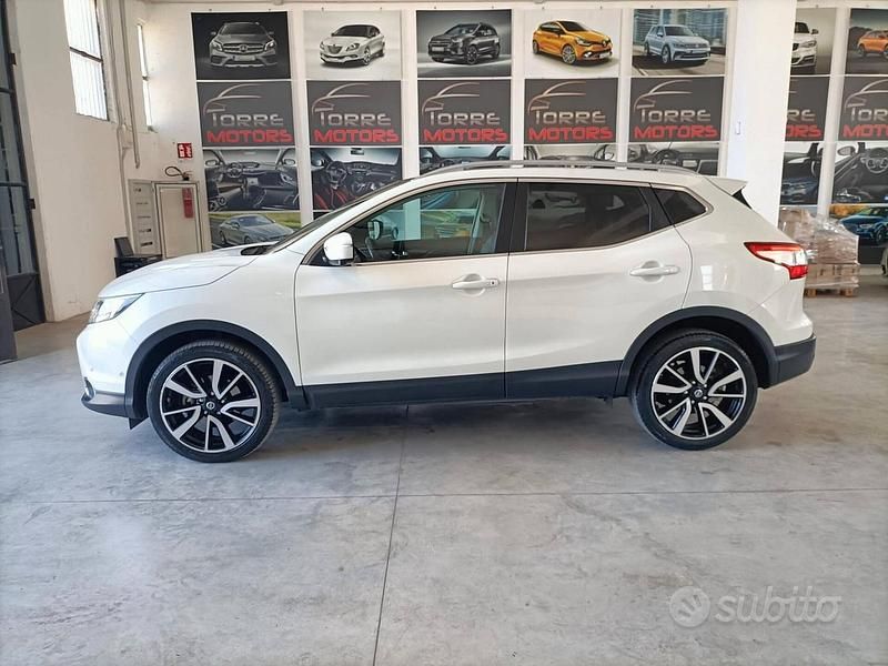 Usata Nissan Qashqai Tekna 110 CV (80 kW) 2014 Bianco SUV