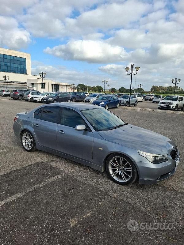 Usata BMW 520 Efficient Dynamics 170 CV (125 kW) 2003 Grigio Berlina