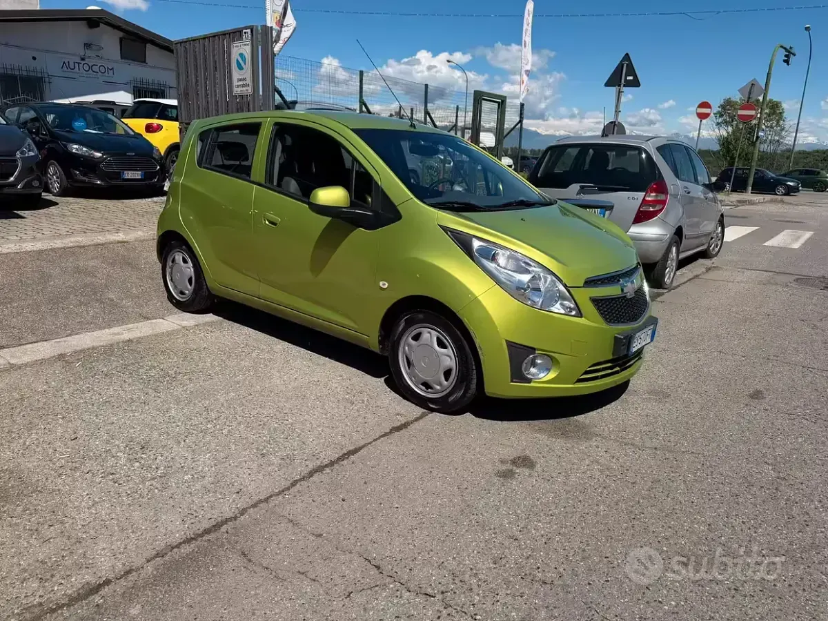 Usata Chevrolet Spark 68 CV (50 kW) 2013 Verde Utilitaria