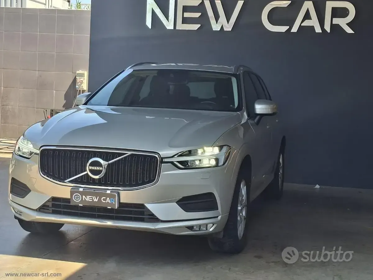 Usata Volvo XC60 Momentum 197 CV (144 kW) 2020 Grigio SUV
