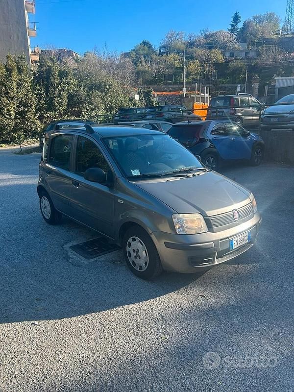 Usata Fiat Panda Emotion 69 CV (50 kW) 2012 Grigio Utilitaria