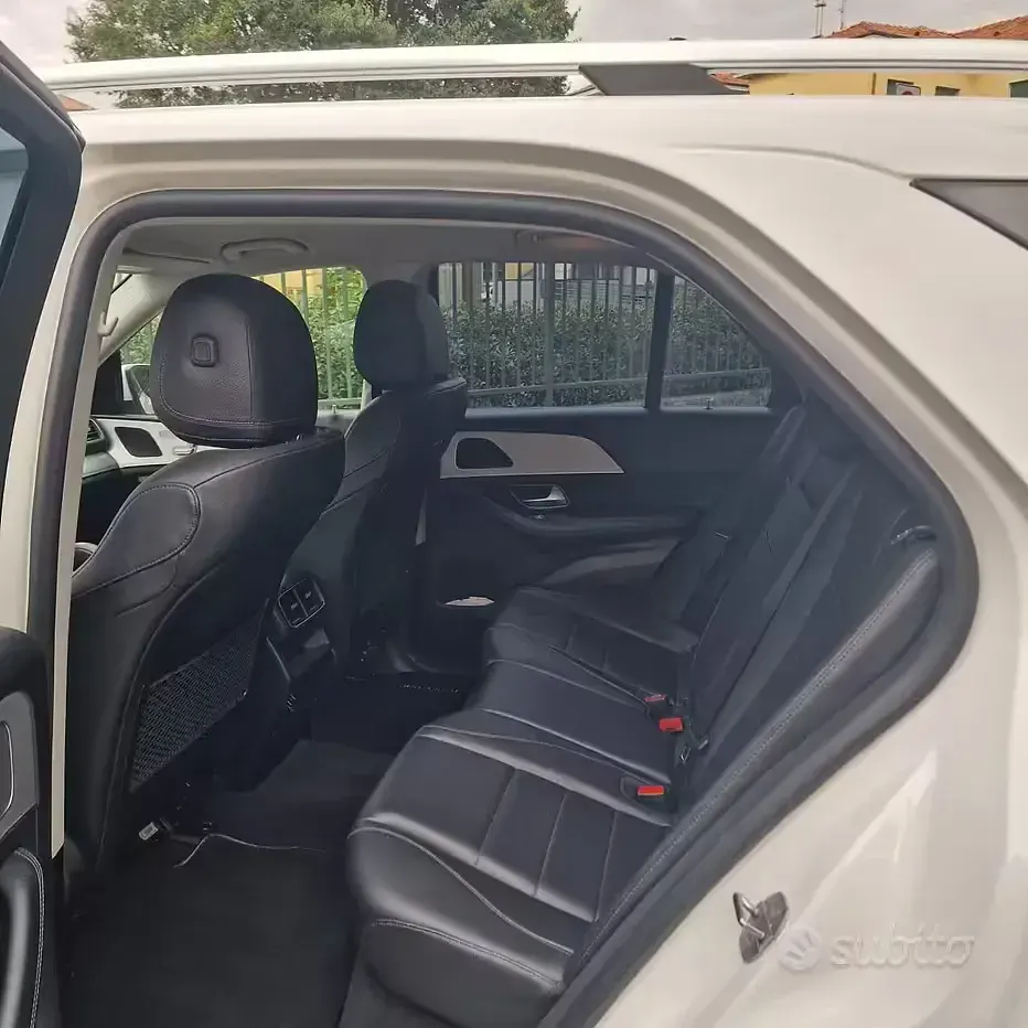 Usata Mercedes GLE300 245 CV (180 kW) 2020 Bianco SUV