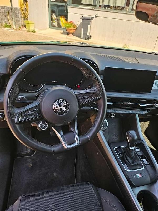 Usata Alfa Romeo Tonale Sprint 131 CV (96 kW) 2023 Verde SUV