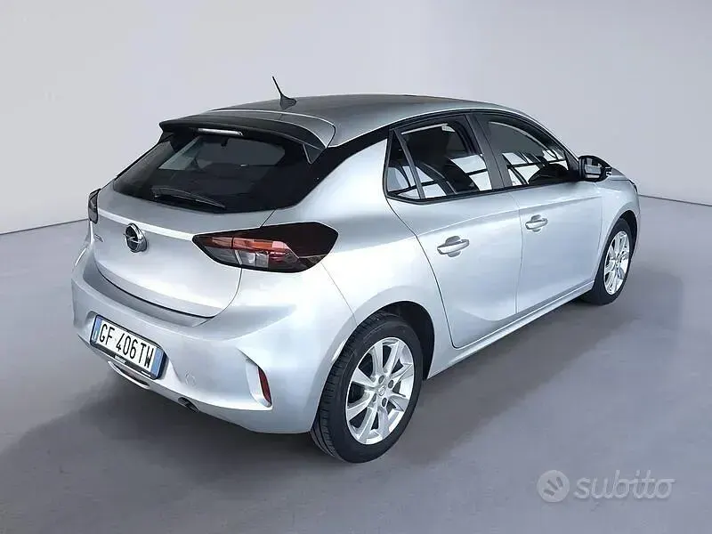 Używany Opel Corsa Edition 75 KM (55 kW) 2022 Szary Hatchback