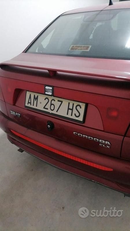 Usata Seat Cordoba 1996 Rosso Utilitaria