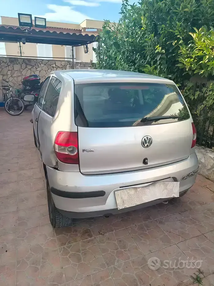 Usata VW Fox 54 CV (39 kW) 2007 Grigio Utilitaria