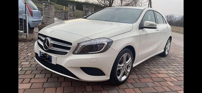 Usata Mercedes A180 109 CV (80 kW) 2013 Berlina