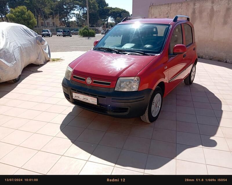 Usata Fiat Panda Dynamic 75 CV (55 kW) 2011 Rosso Utilitaria