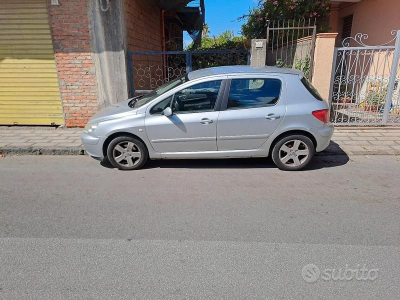 Usata Peugeot 307 109 CV (80 kW) 2005 Grigio Berlina