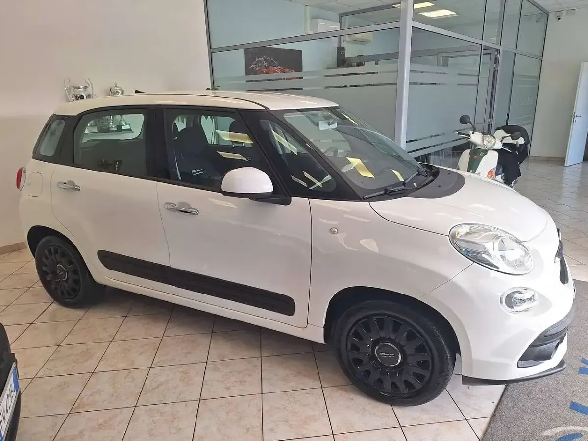 Usata Fiat 500L Mirror 95 CV (69 kW) 2020 Bianco Monovolume