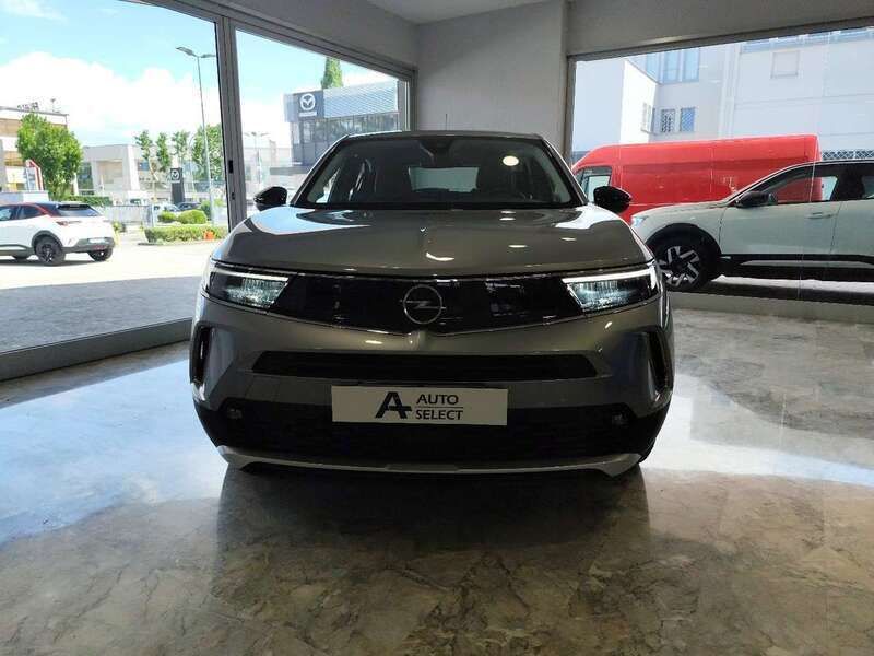 Grigio scuro Usata 2023 Opel Mokka-e Elegance SUV | 26.000 € (Buon prezzo) - Immagine 1/4