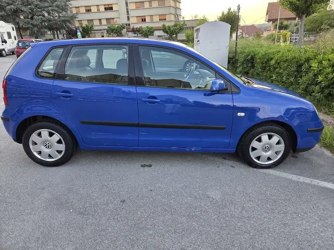Usata VW Polo Comfortline 75 CV (55 kW) 2002 Berlina