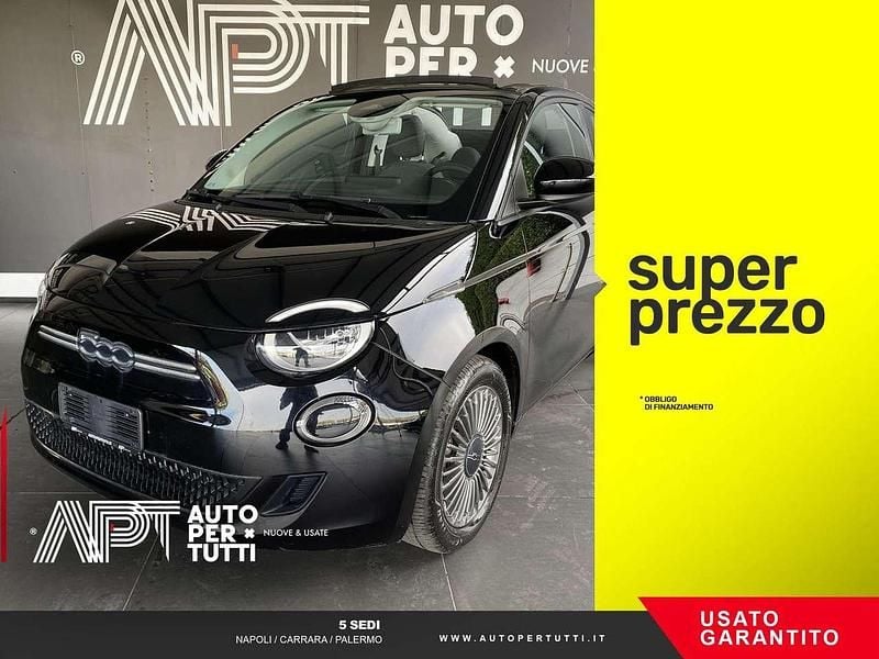 Nero Usata 2022 Fiat 500e Icon Cabrio | 16.800 € (Ottimo prezzo) - Immagine 1/4