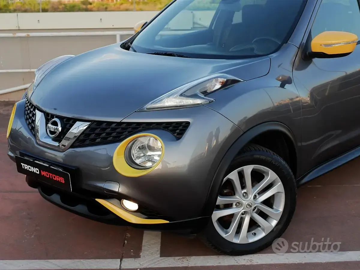Usata Nissan Juke Tekna 110 CV (80 kW) 2015 Grigio SUV