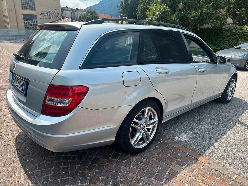 Usata Mercedes C200 2012 Grigio Station wagon