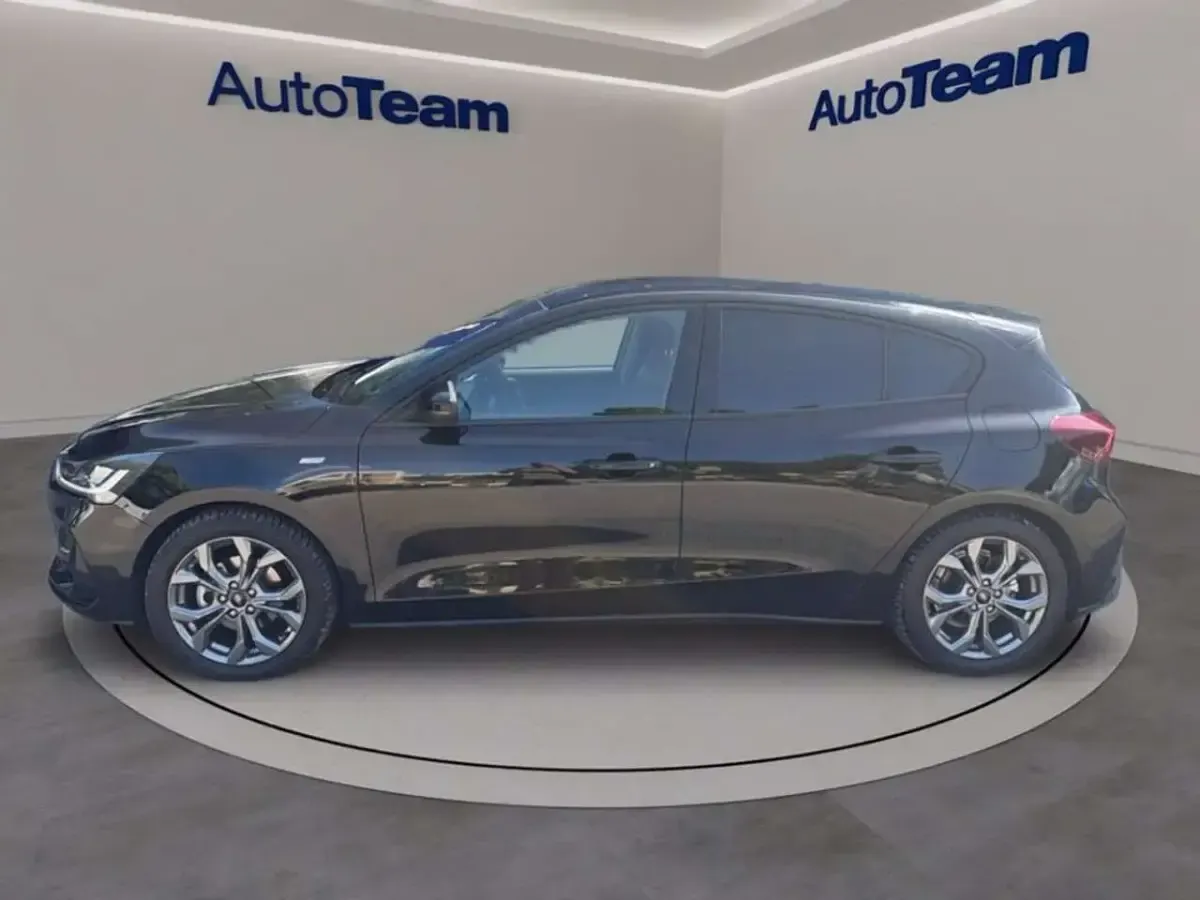 Usata Ford Focus ST-Line 155 CV (114 kW) 2025 Agate black Berlina