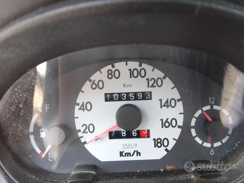 Grigio Usata 1998 Fiat Seicento Due volumi | 1500 € (Buon prezzo) - Immagine 1/4