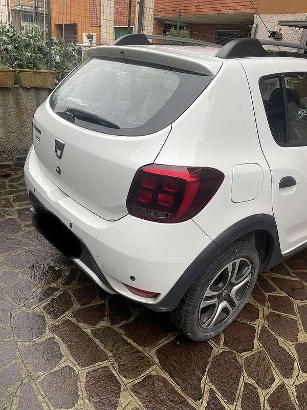 Begagnad Dacia Sandero Stepway 95 HK (69 kW) 2019 Sedan