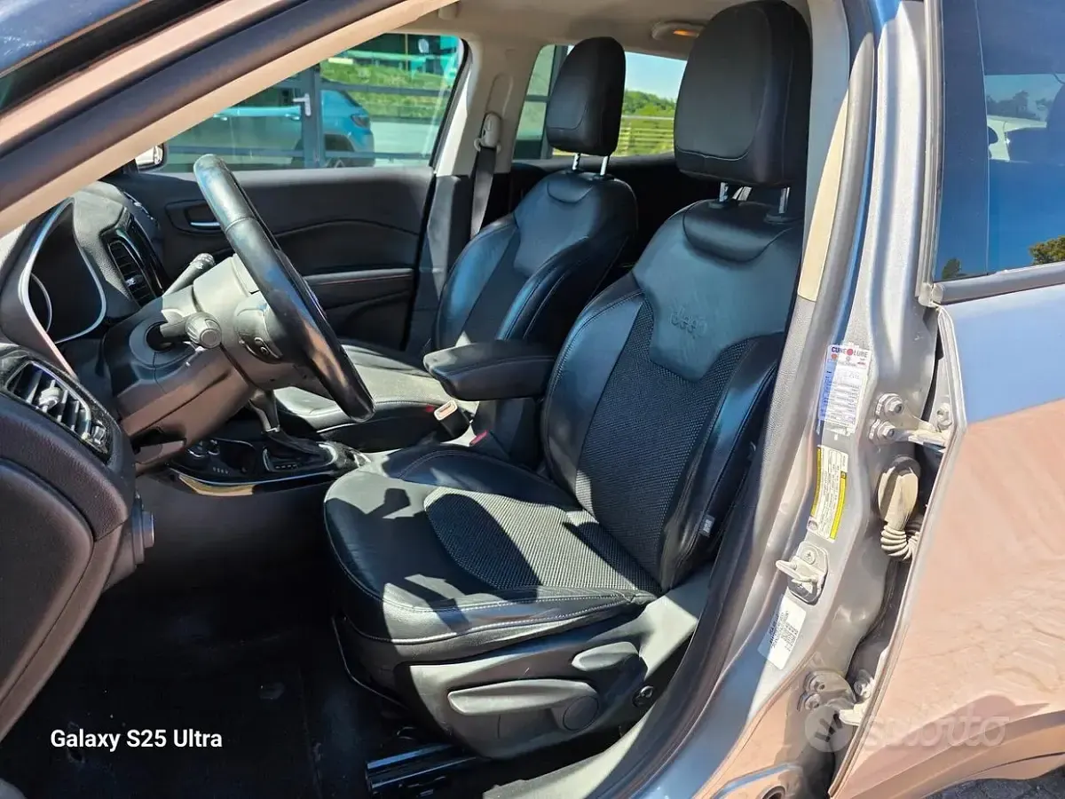Usata Jeep Compass Limited 140 CV (102 kW) 2018 Grigio SUV