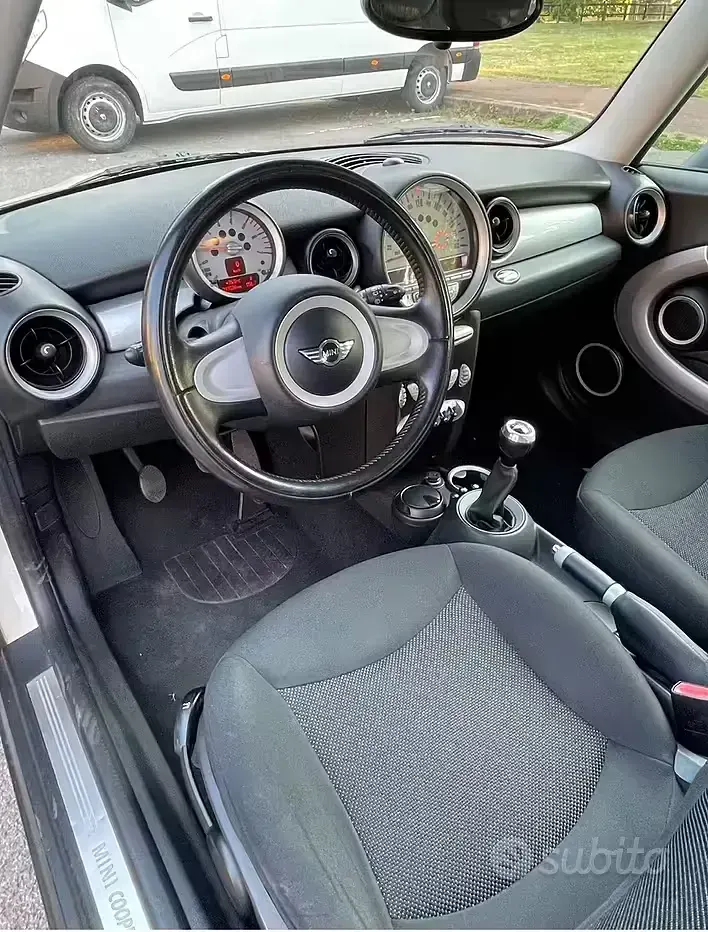 Usata Mini Cooper D 2010 Bianco Utilitaria