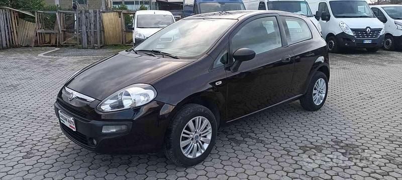 Usata Fiat Punto Evo Dynamic 77 CV (56 kW) 2009 Nero Utilitaria