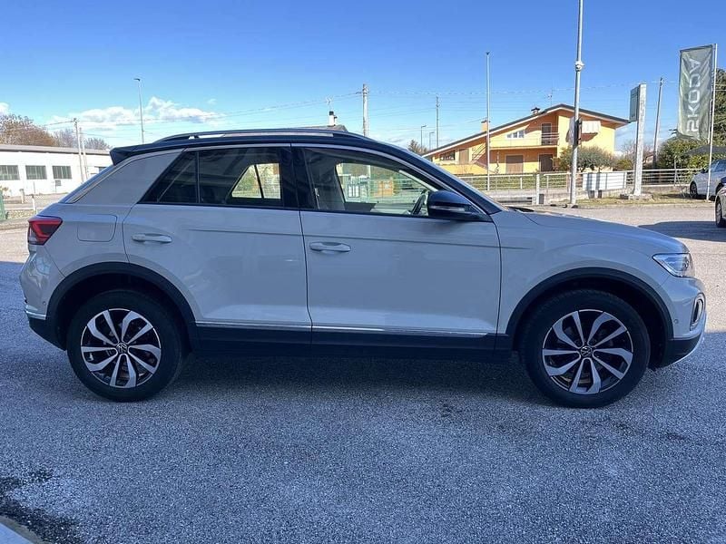 Usata VW T-Roc Style 110 CV (80 kW) 2022 Ascot grey SUV