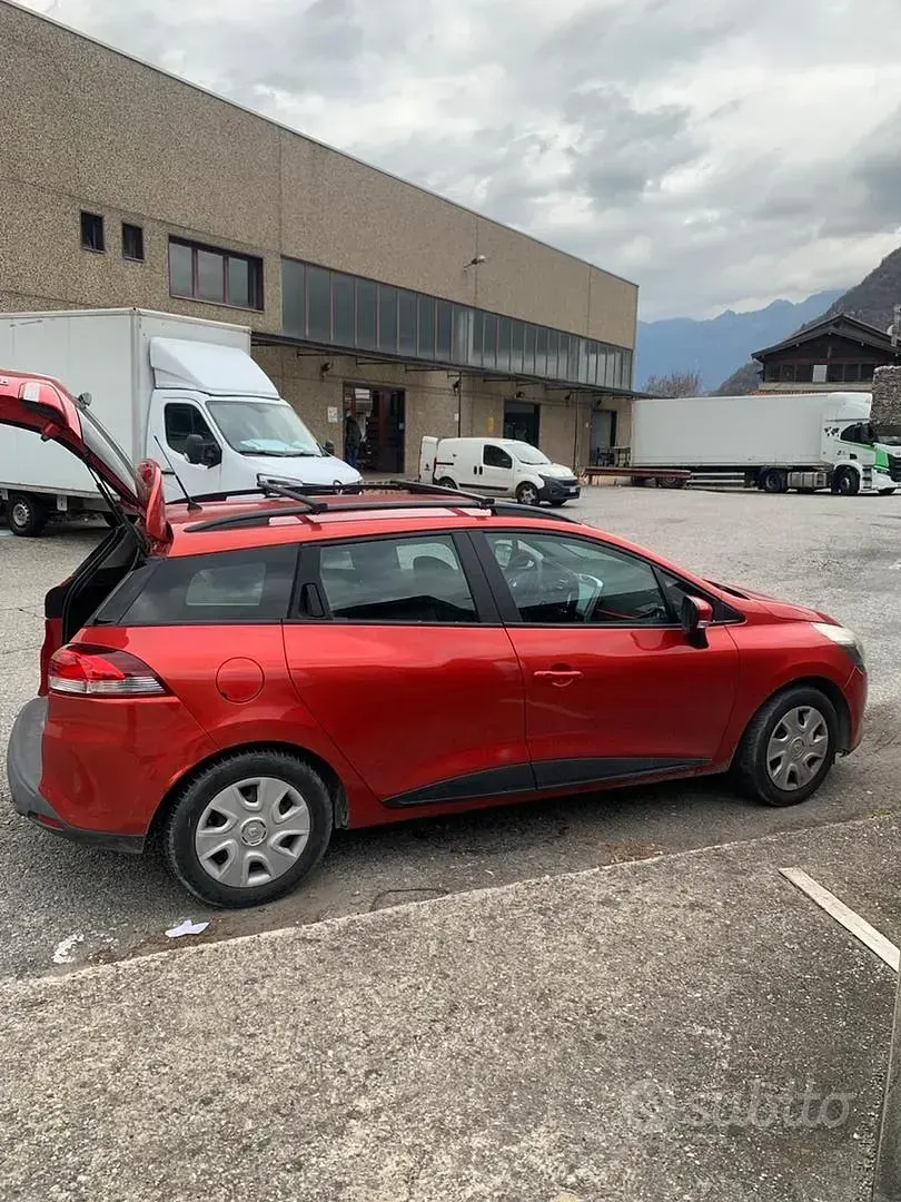 Usata Renault Clio 75 CV (55 kW) 2014 Rosso Station wagon