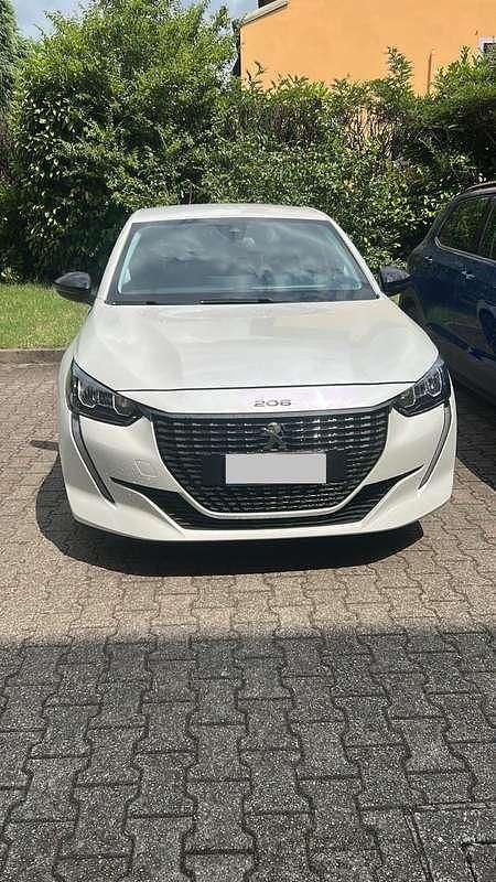 Usata Peugeot 208 Allure 75 CV (55 kW) 2022 Bianco Utilitaria