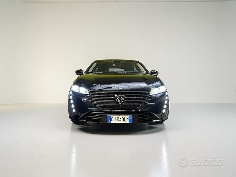 Usata Peugeot 308 Active 131 CV (96 kW) 2022 Nero Berlina