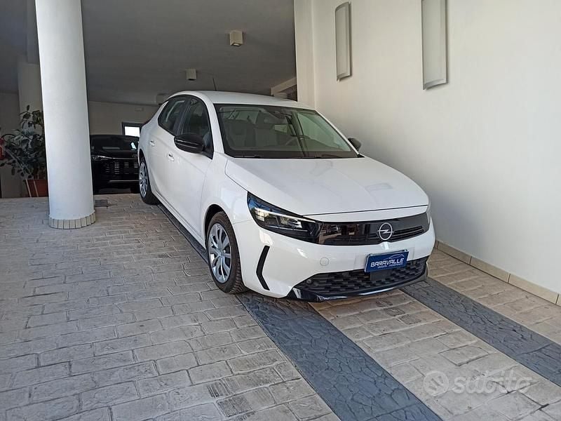 Bianco Usata 2024 Opel Corsa Edition Tre volumi | 15.300 € (Buon prezzo) - Immagine 1/4