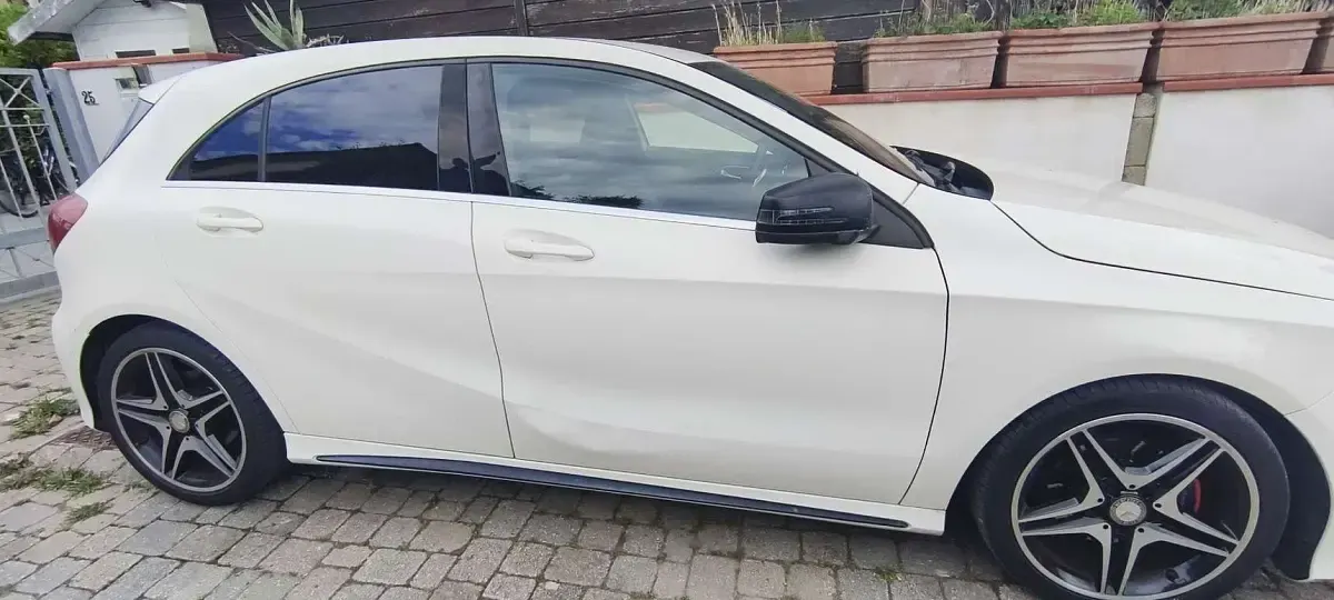 Usata Mercedes A200 AMG 136 CV (100 kW) 2015 Bianco Utilitaria