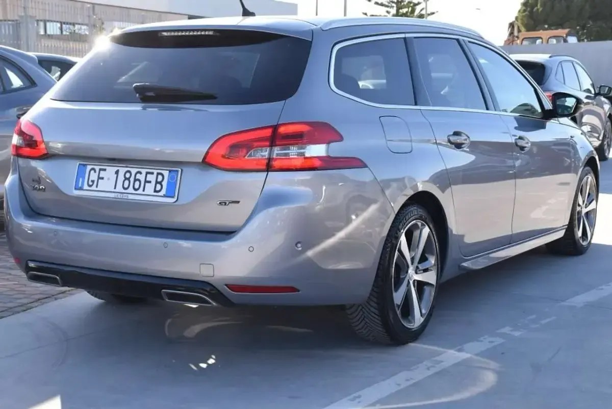 Usata Peugeot 308 GT 131 CV (96 kW) 2021 Grigio Station wagon