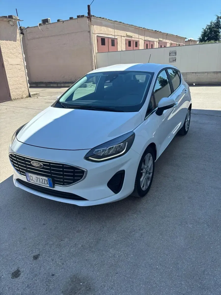 Usado Ford Fiesta Titanium 125 HP (91 kW) 2022 Branco Citadino
