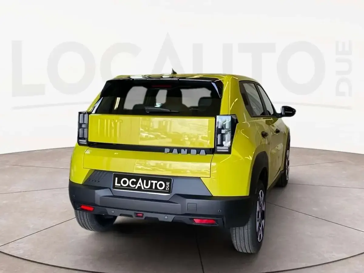 Nuova Fiat Grande Panda Icon 101 CV (74 kW) 2026 Giallo Utilitaria