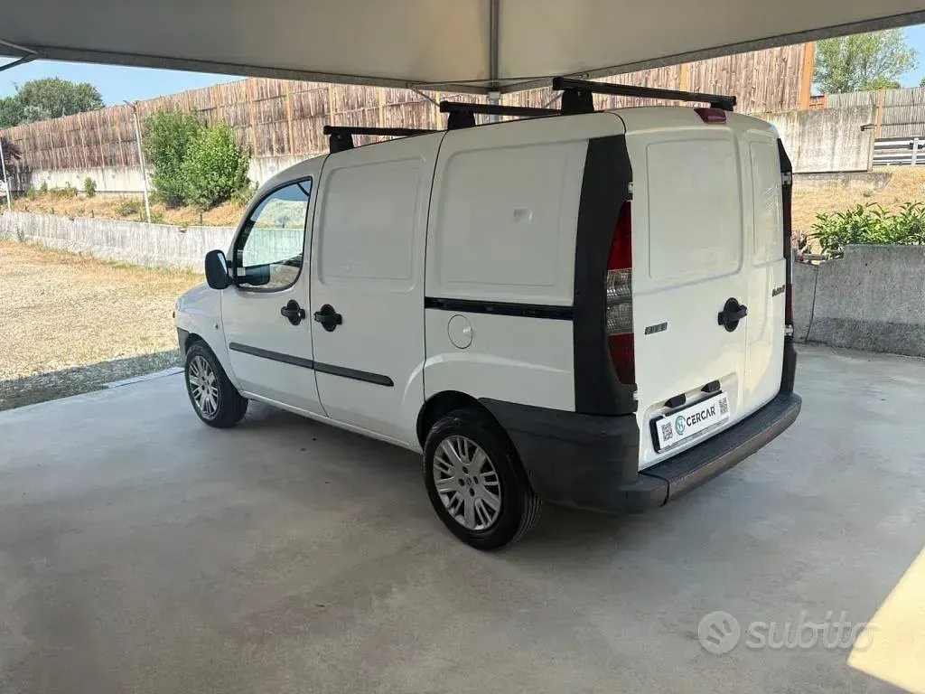 Usata Fiat Doblò 101 CV (74 kW) 2002 Bianco Monovolume