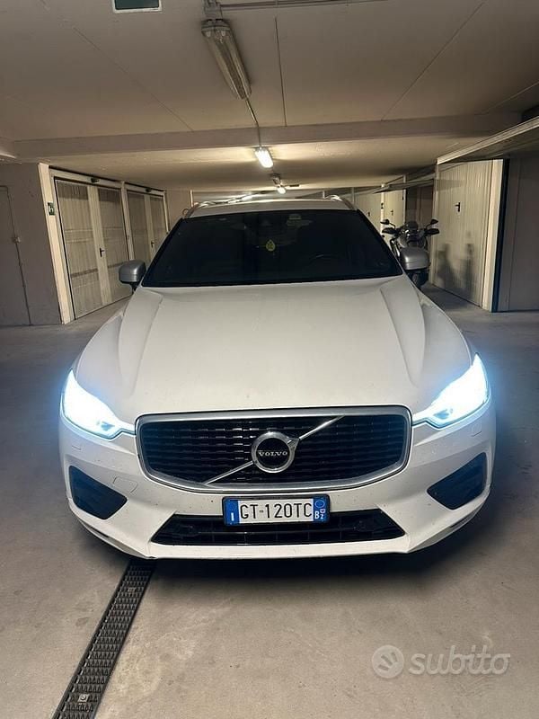 Bianco Usata 2018 Volvo XC60 R-Design SUV | 19.900 € (Buon prezzo) - Immagine 1/4