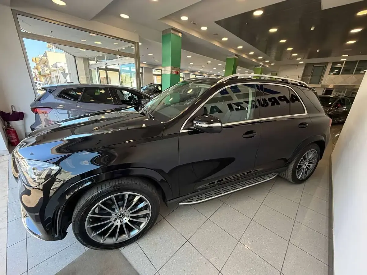Usata Mercedes GLE300 Premium Plus 272 CV (200 kW) 2023 Nero SUV