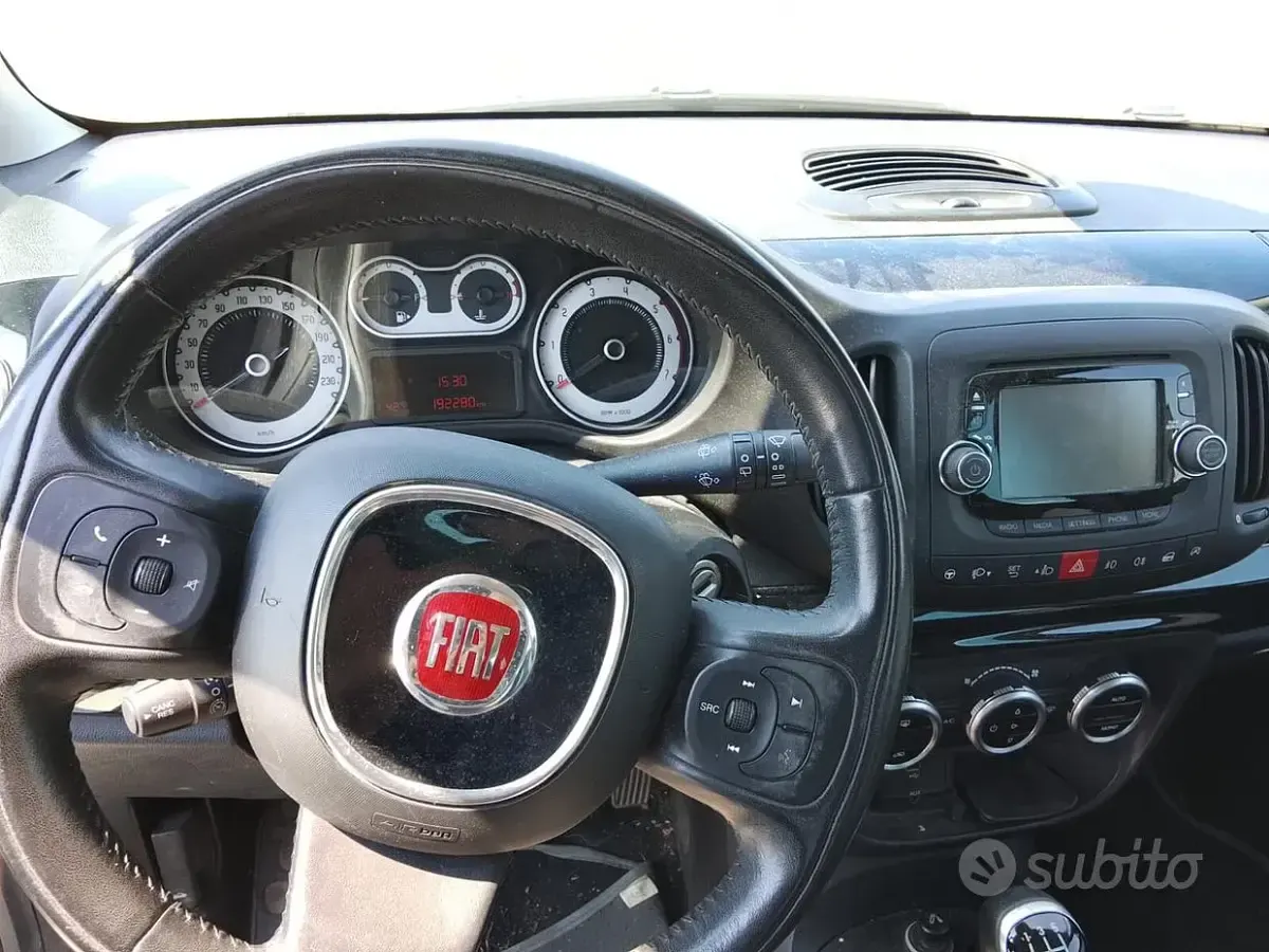 Usata Fiat 500L Trekking 85 CV (62 kW) 2014 Bianco Monovolume