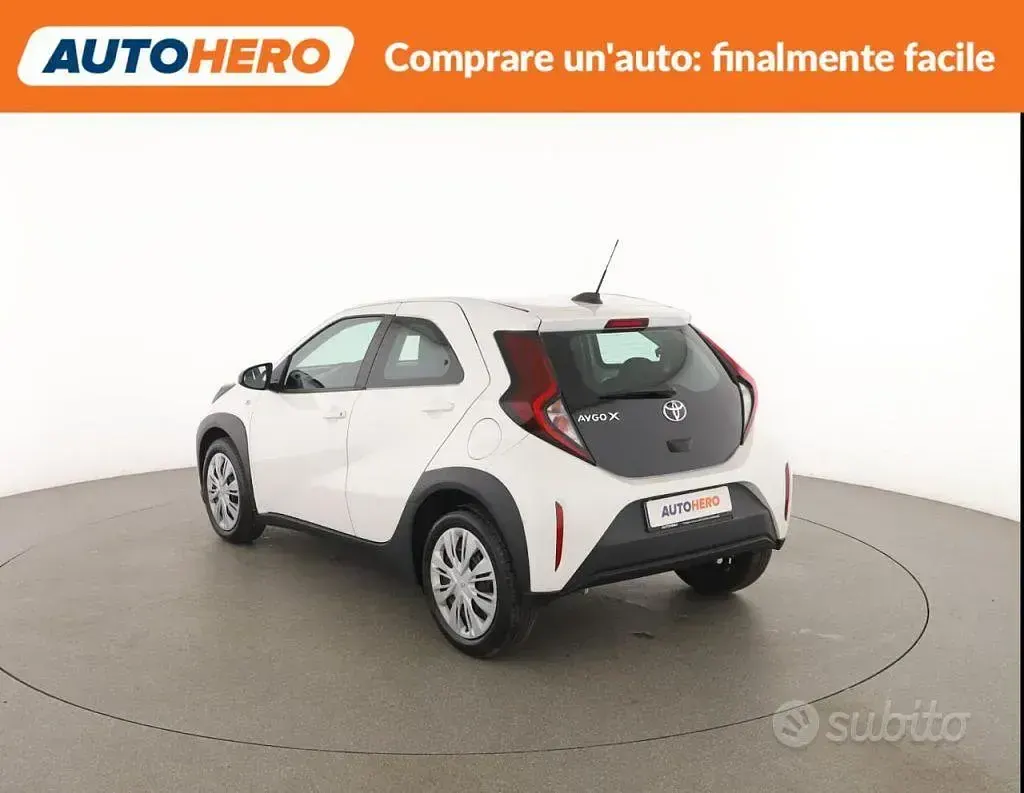 Usata Toyota Aygo X Active 72 CV (52 kW) 2023 Bianco SUV