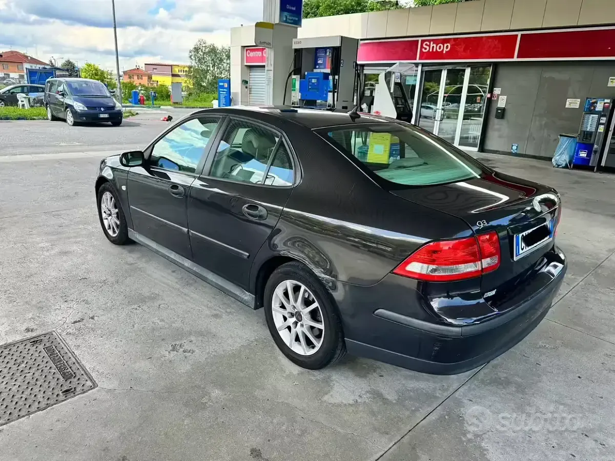 Usata Saab 9-3 125 CV (91 kW) 2003 Nero Berlina