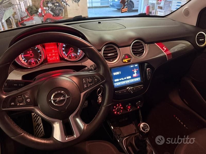 Usata Opel Adam S 180 CV (132 kW) 2017 Utilitaria