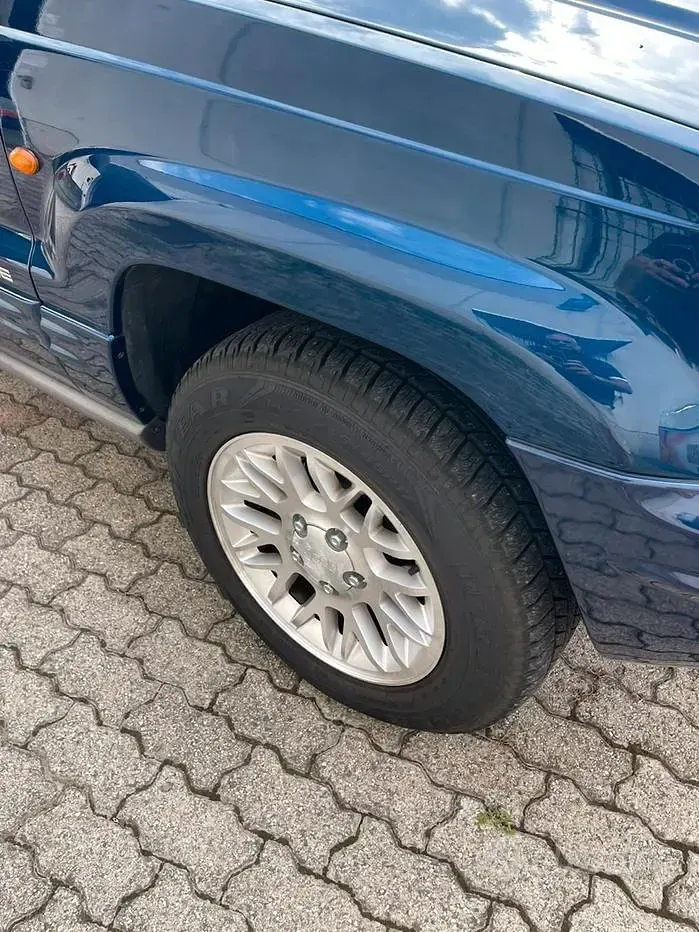 Usata Jeep Grand Cherokee 241 CV (177 kW) 2000 Blu SUV