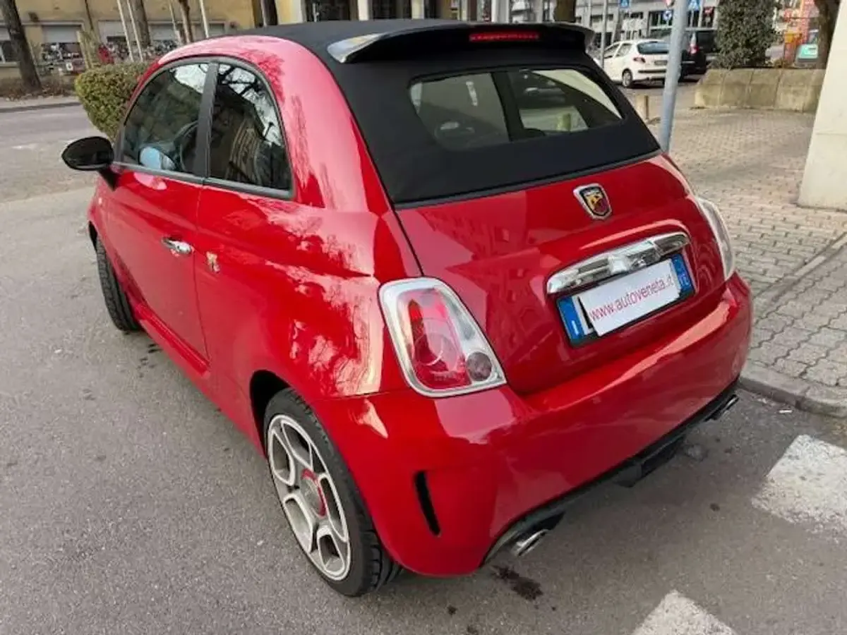 Usata Abarth 595C 140 CV (102 kW) 2013 Rosso Cabrio