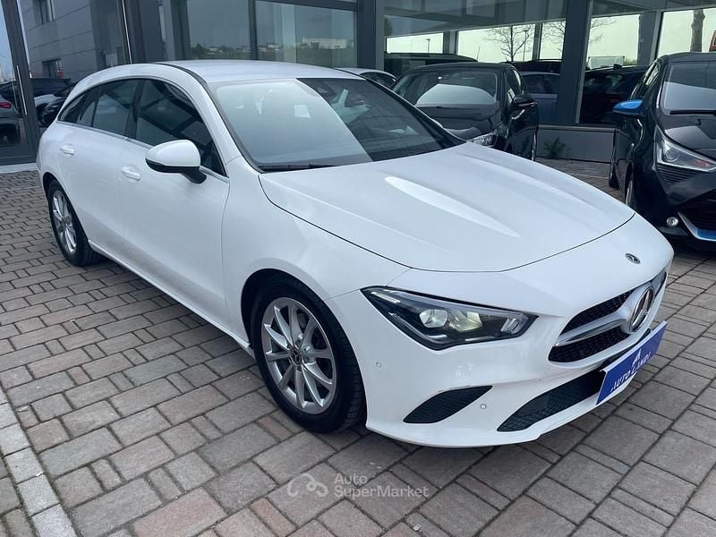 Usata Mercedes CLA200 Business 150 CV (110 kW) 2021 Bianco Station wagon