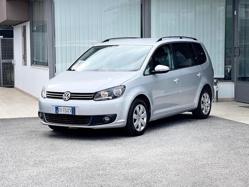 Usata VW Touran Business 105 CV (77 kW) 2014 Argento Monovolume