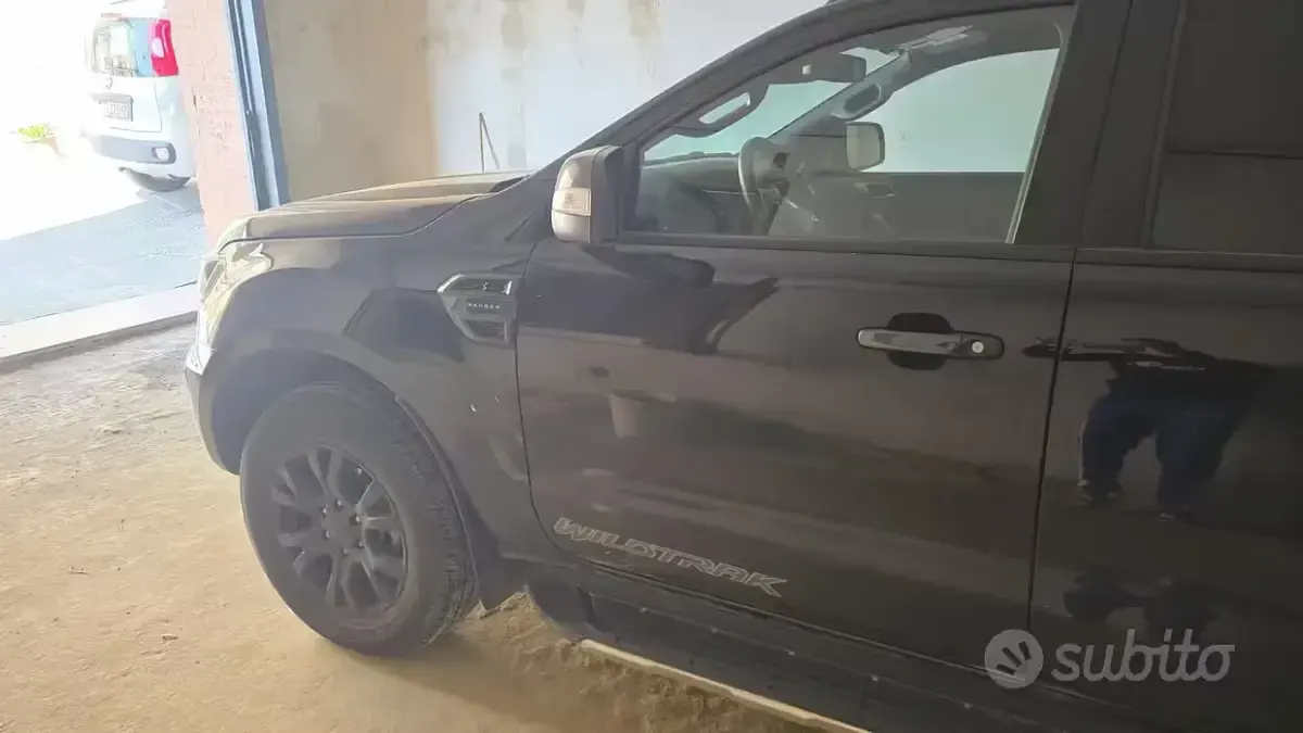Usata Ford Ranger Wildtrack 170 CV (125 kW) 2023 Nero Pick-up