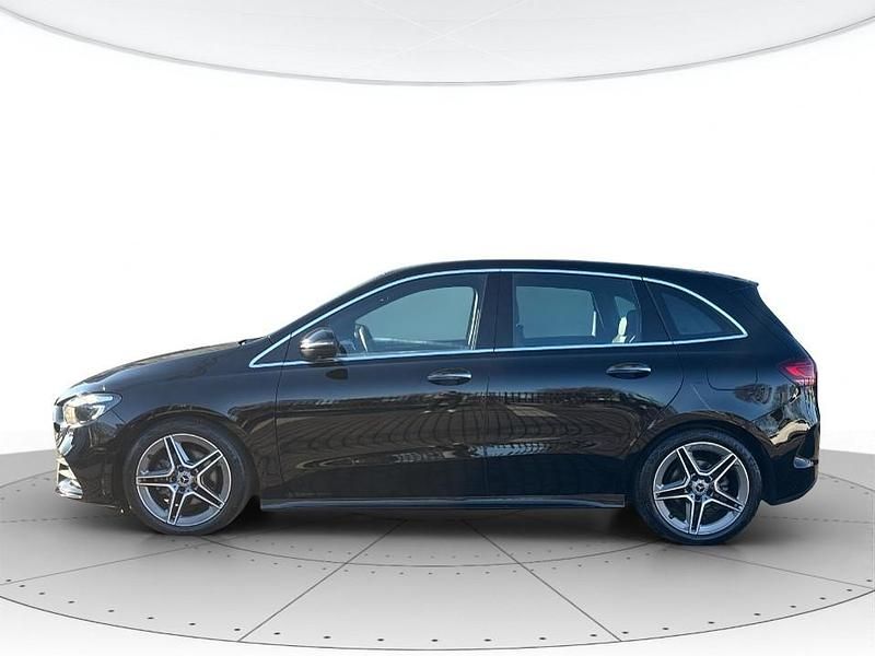 Usata Mercedes B200 AMG Line Premium 163 CV (119 kW) 2024 Nero Monovolume