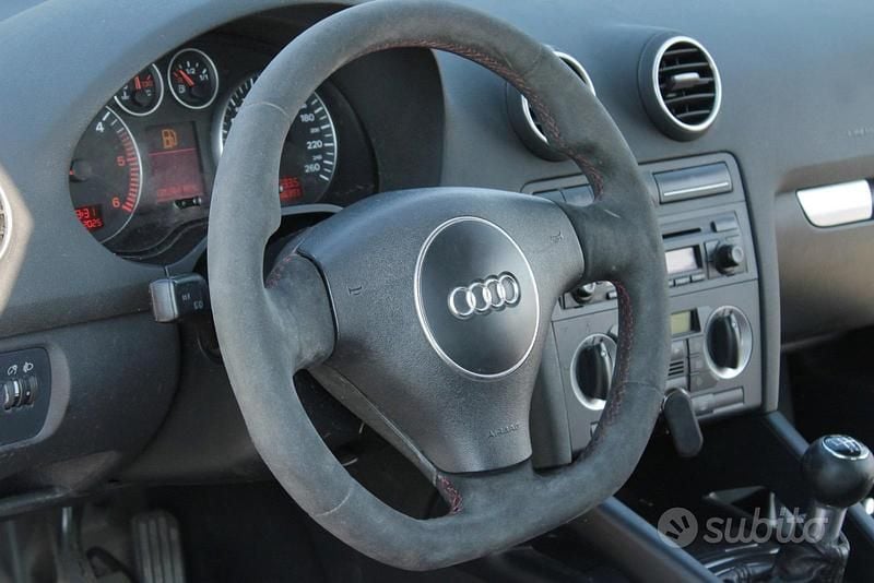 Usata Audi A3 Ambiente 170 CV (125 kW) 2006 Argento Utilitaria